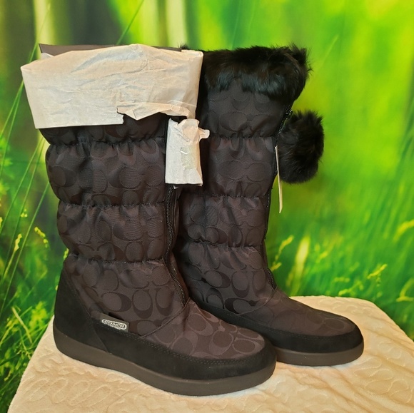 Coach Shoes - COACH snow boots 😊New with tags💕